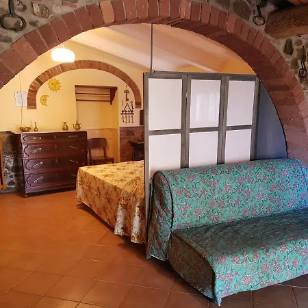 Agriturismo Mezzo Poggio Suvereto Exterior photo